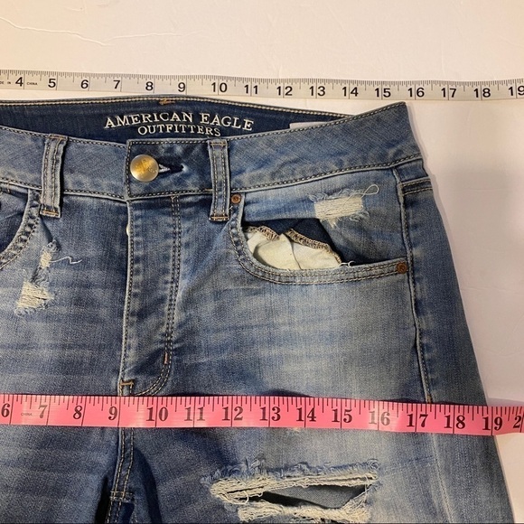 AE American Eagle outfitters butterfly destroyed Tomboy jeans size 6 regular - Picture 6 of 12
